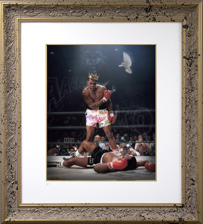 JJ Adams - 'Sting Lke A Bee - Lenticular (Gold)' - Framed Limited Edition